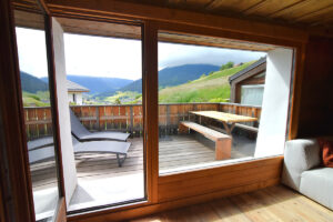 tga_franzestg_riom_savognin_holiday_house_09_terrace_LOW