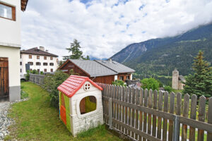 tga_franzestg_riom_savognin_holiday_house_30_garden_LOW